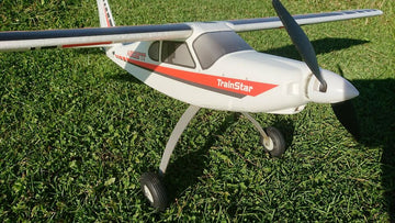 LEARN TO FLY RC ON A BUDGET ! TRAINSTAR ASCENT 1.4M 4-CH RC AIRPLANE.