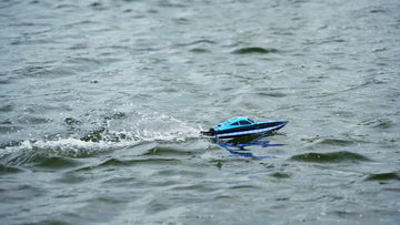 Can You Use RC Boats in Saltwater?-exhobbyrc.